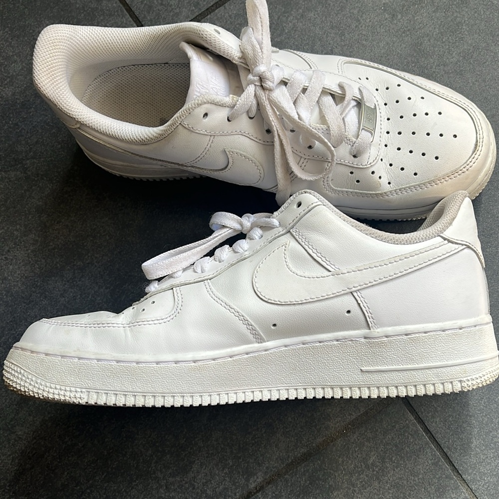 Nike Men's  White Sneakers